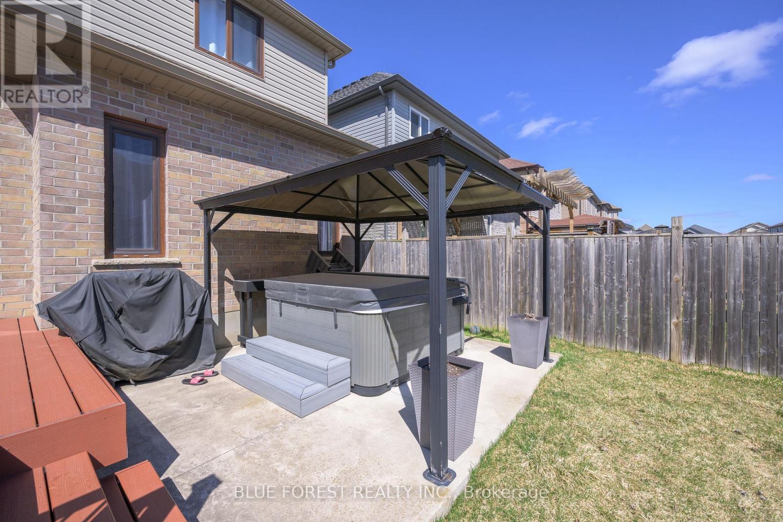 Photo 18 of 1835 Cedarpark Drive, London North ON