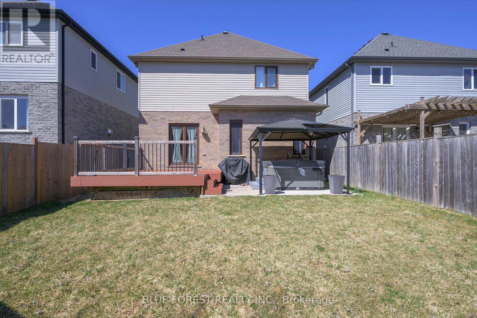 Photo 14 of 1835 Cedarpark Drive, London North ON