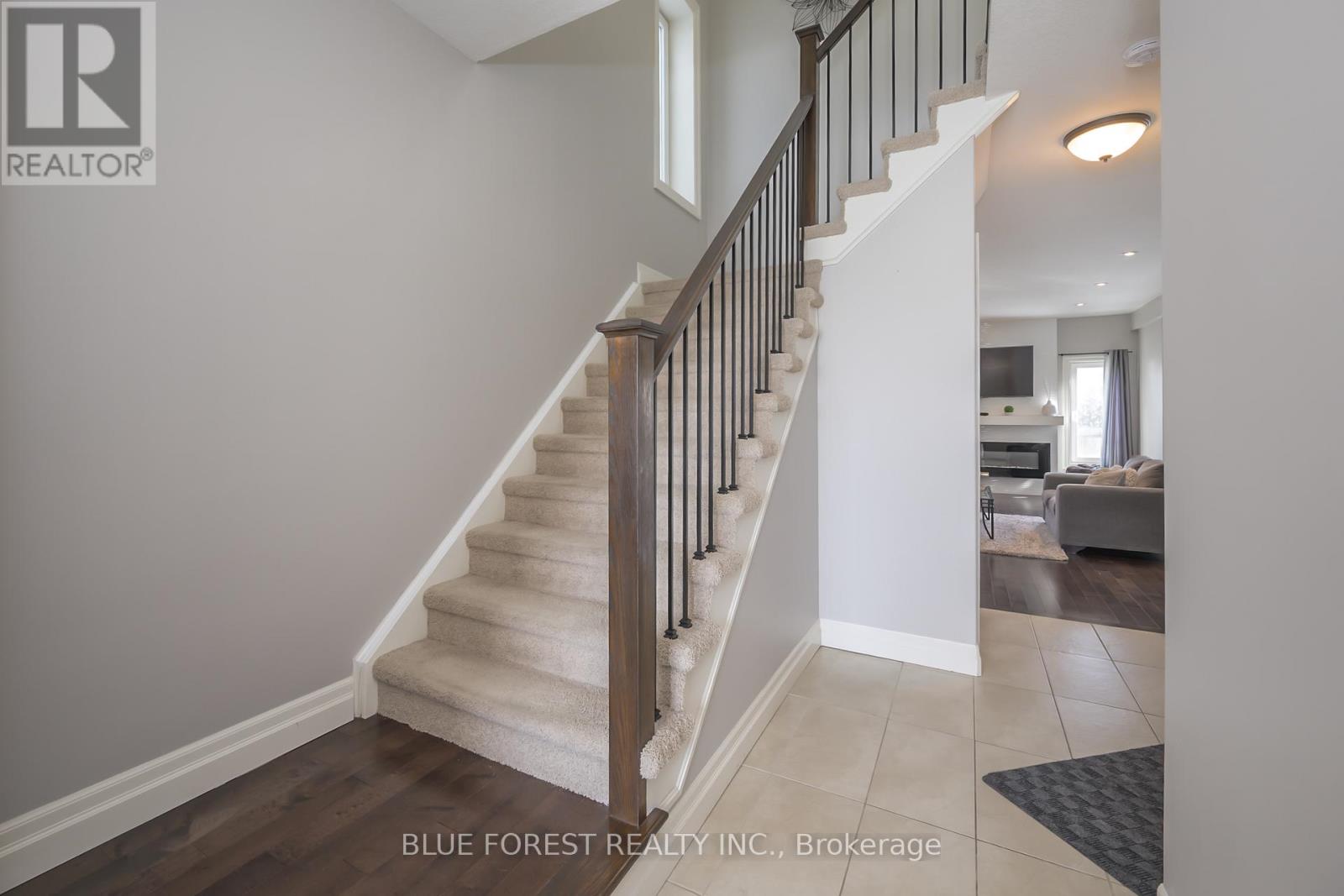 Photo 19 of 1835 Cedarpark Drive, London North ON
