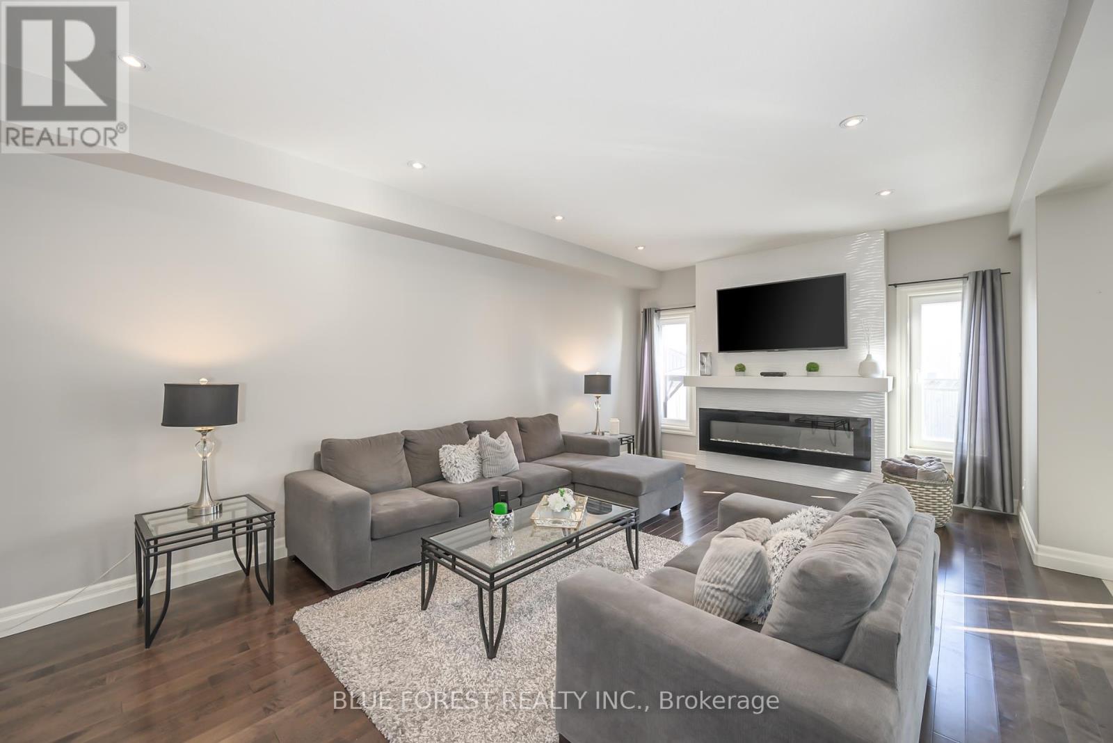 Photo 5 of 1835 Cedarpark Drive, London North ON