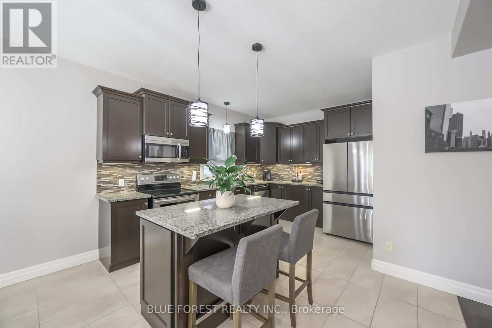 Photo 13 of 1835 Cedarpark Drive, London North ON