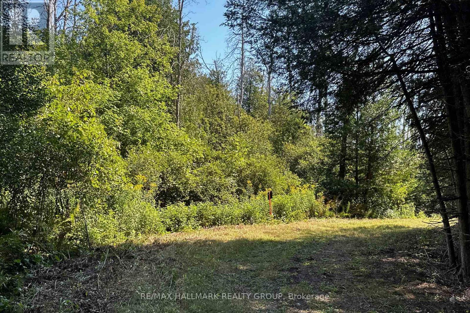 Photo 8 of 2485 Marshwood Road, Ottawa ON