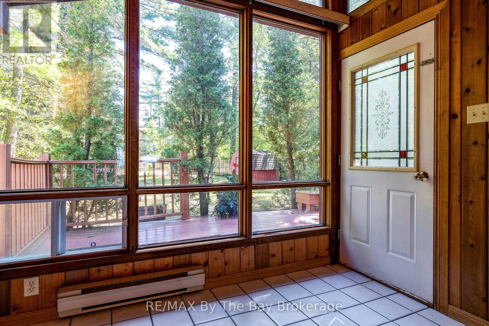 Photo 8 of 156 Santos Lane, Wasaga Beach ON