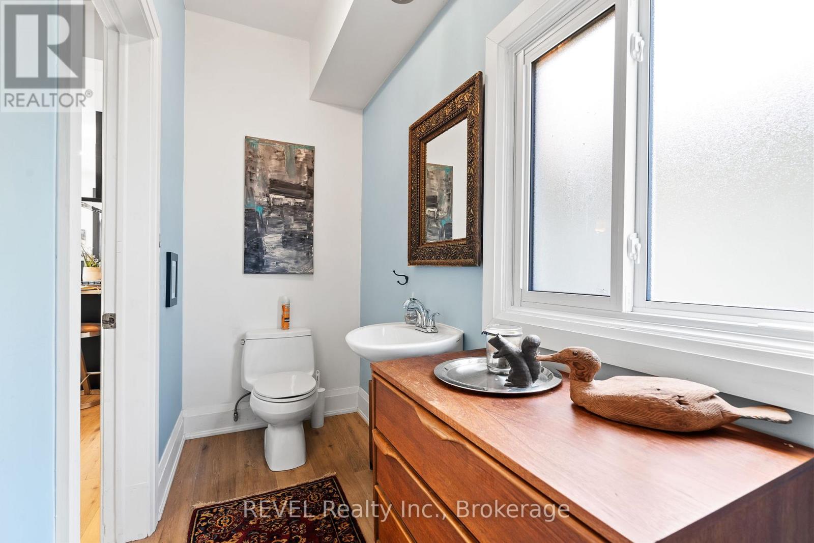 Photo 3 of 335 Helena Street, Fort Erie ON