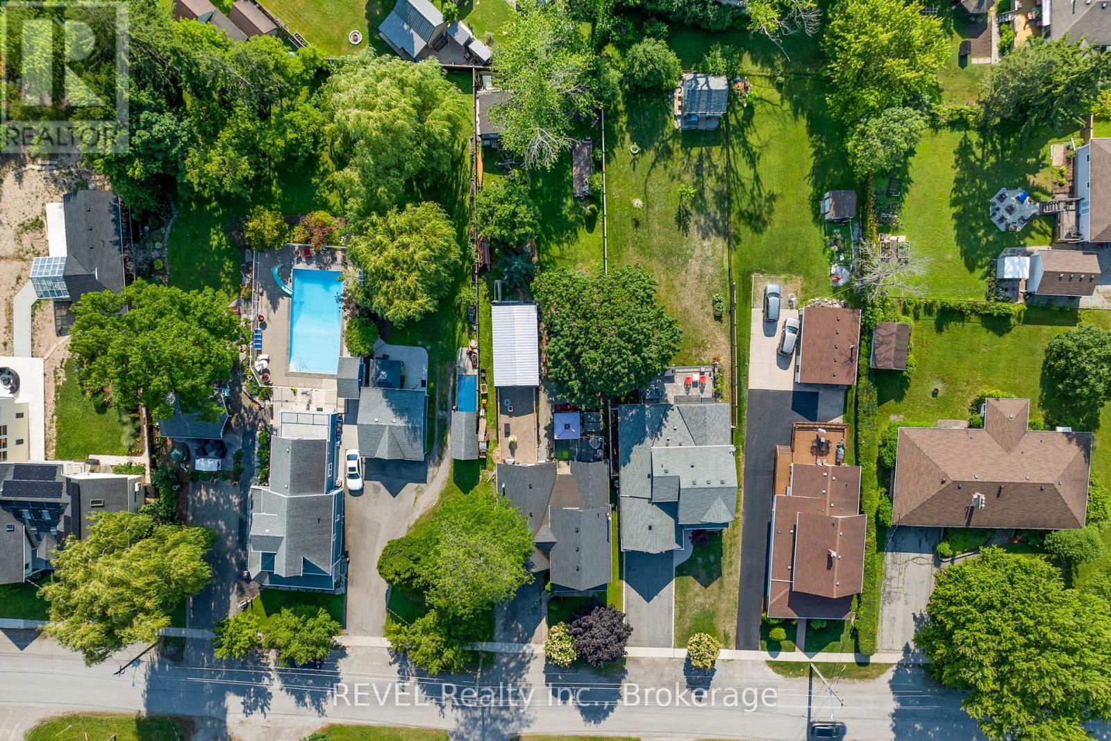 Photo 41 of 335 Helena Street, Fort Erie ON