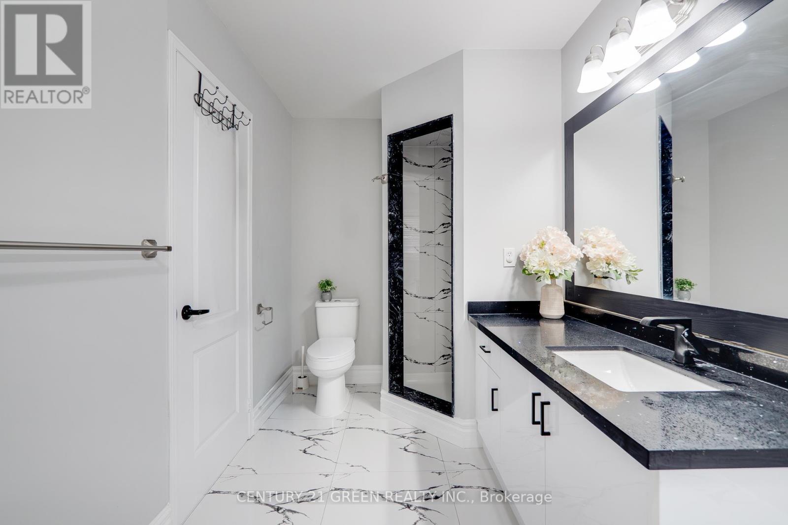 Photo 11 of 3873 Brinwood Gate, Mississauga ON