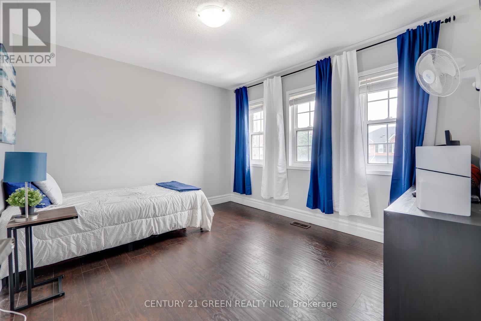 Photo 34 of 3873 Brinwood Gate, Mississauga ON