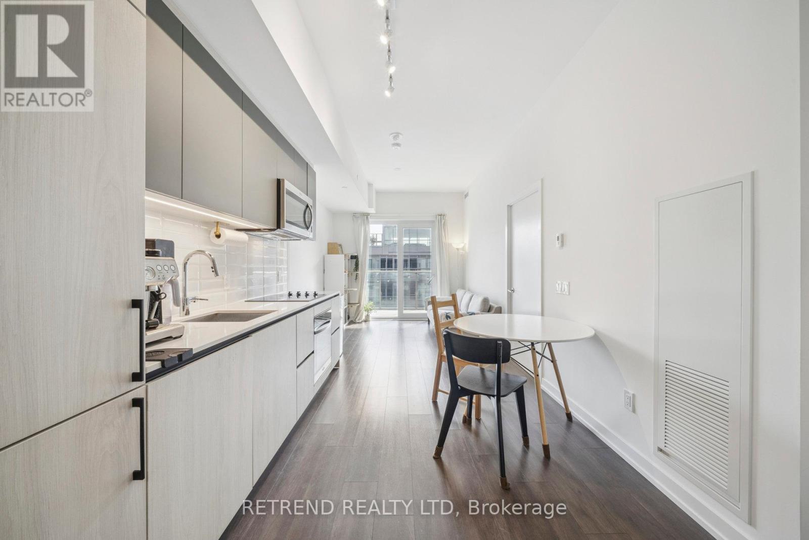 Photo 18 of 714 150 Logan Avenue, Toronto ON
