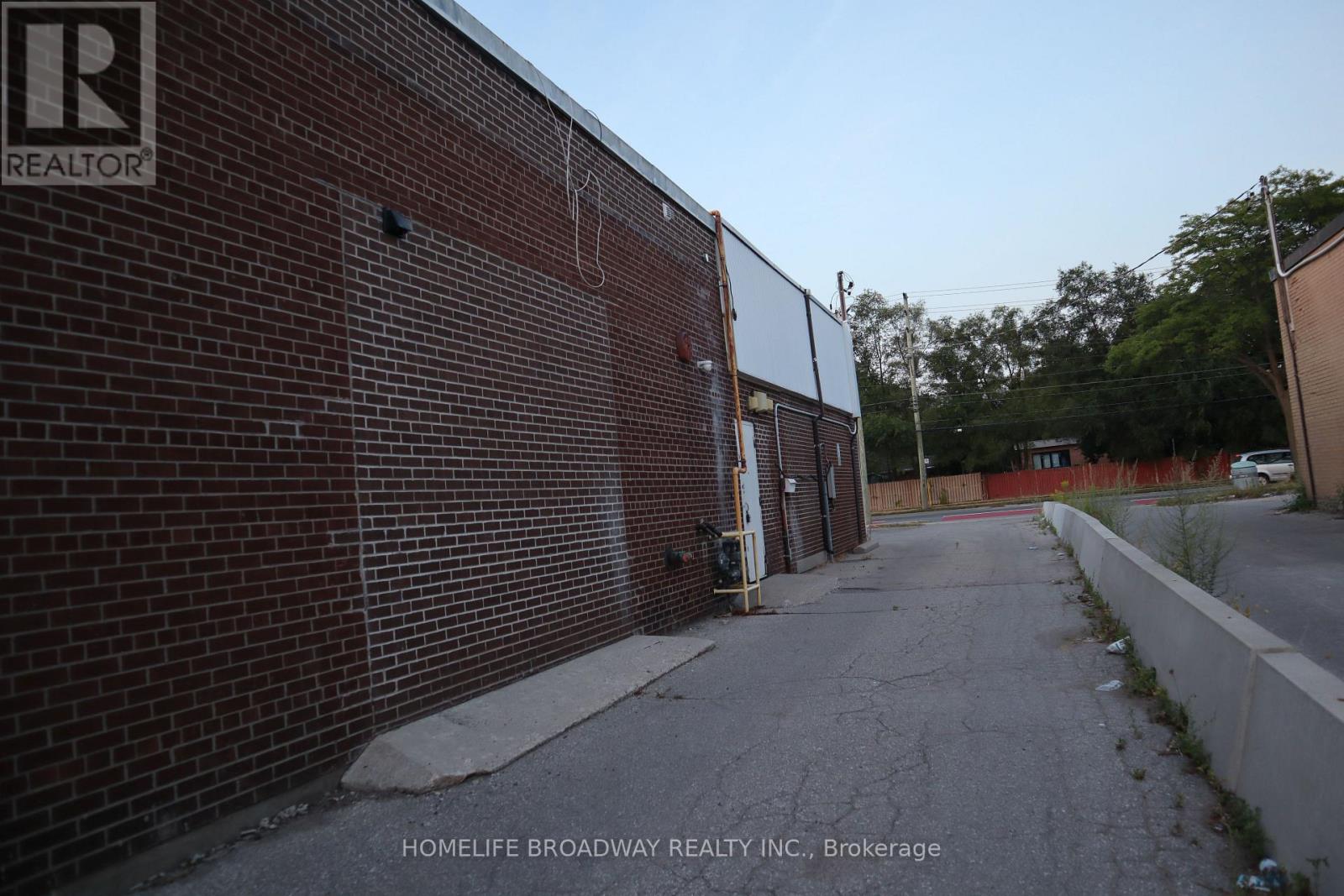 Photo 8 of 1660 62 Midland Avenue, Toronto ON