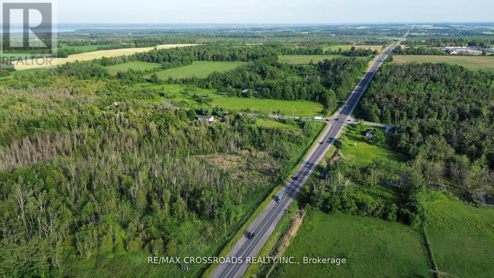 Photo 5 of 7118 Yonge Street, Innisfil ON