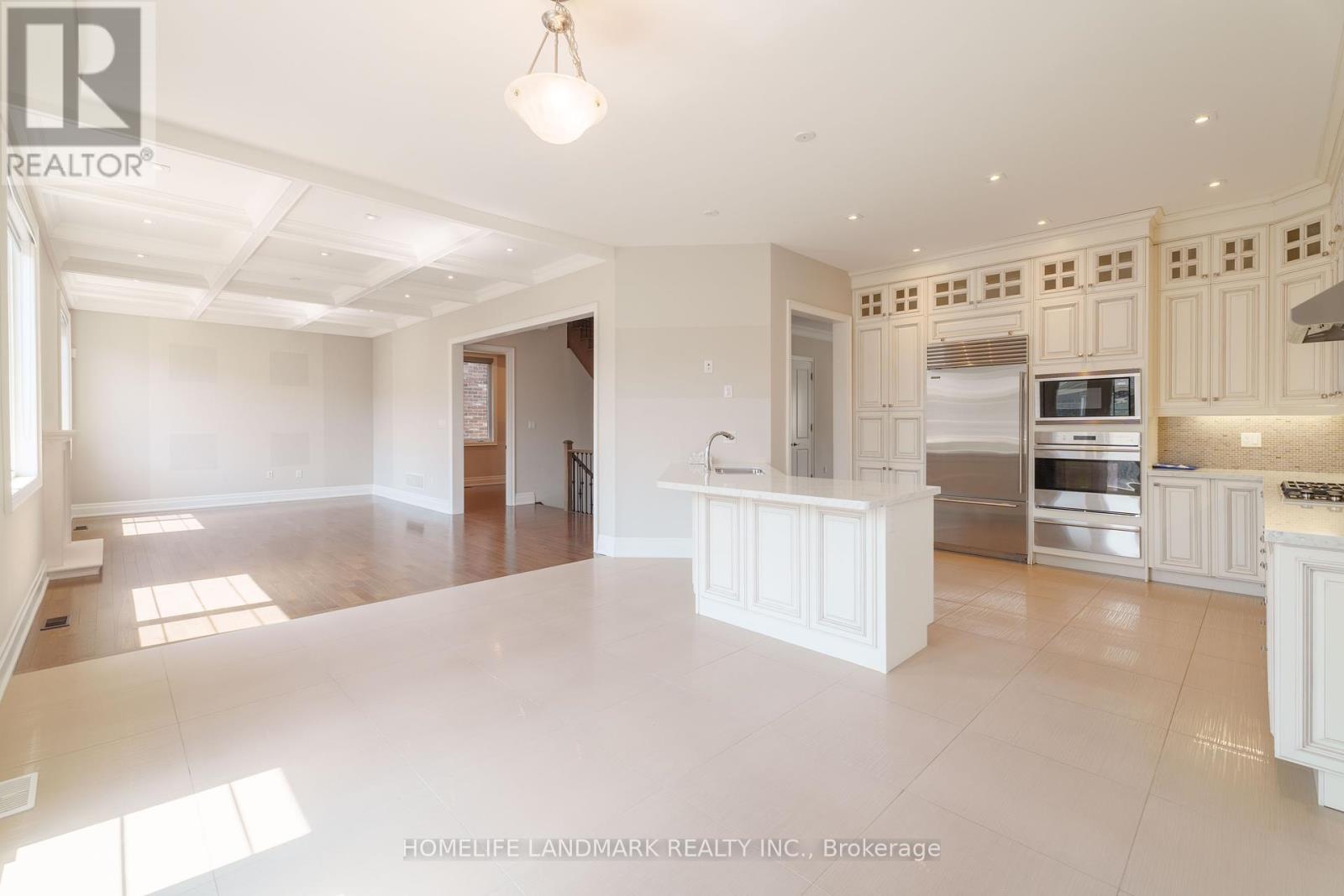 Photo 26 of 17 Aspy Court, Vaughan ON