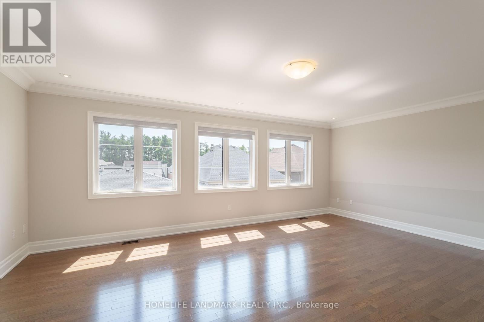 Photo 15 of 17 Aspy Court, Vaughan ON