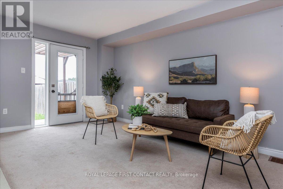Photo 26 of 22 Admiral Crescent, Essa ON