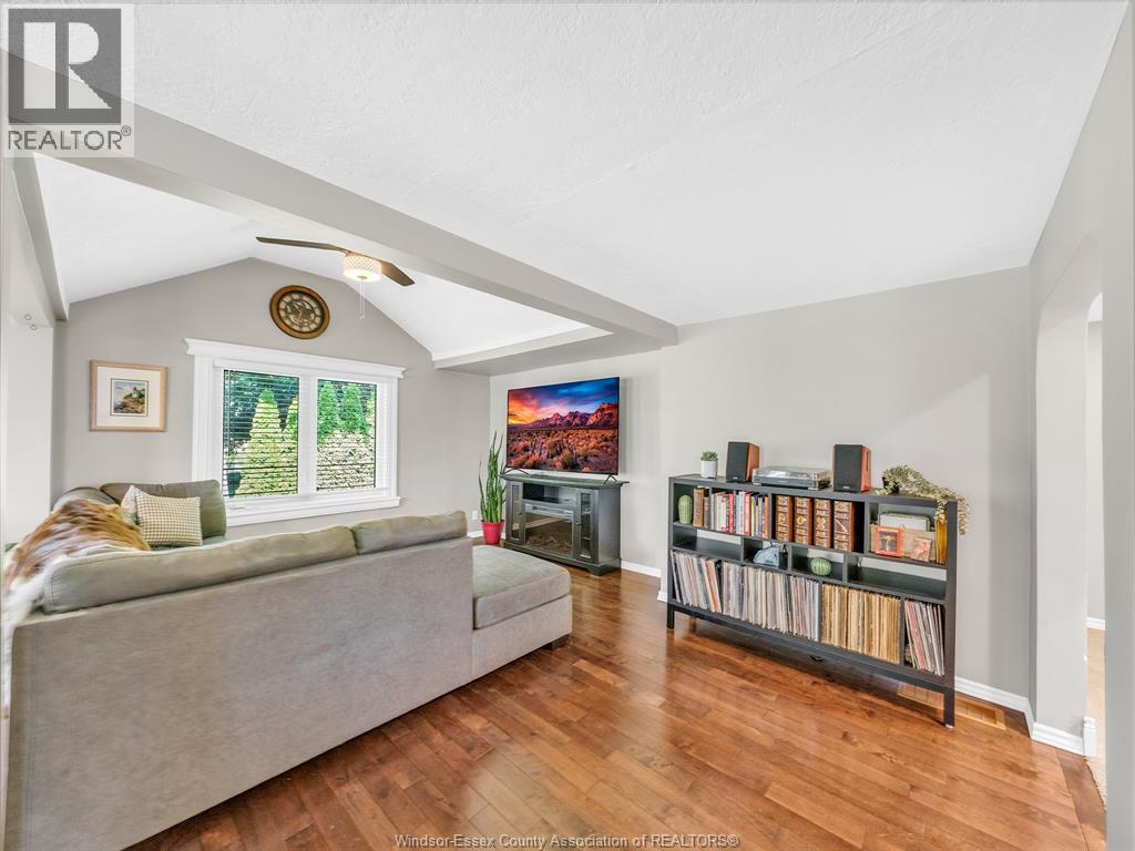 Photo 10 of 79 Marlborough Street East, Leamington ON