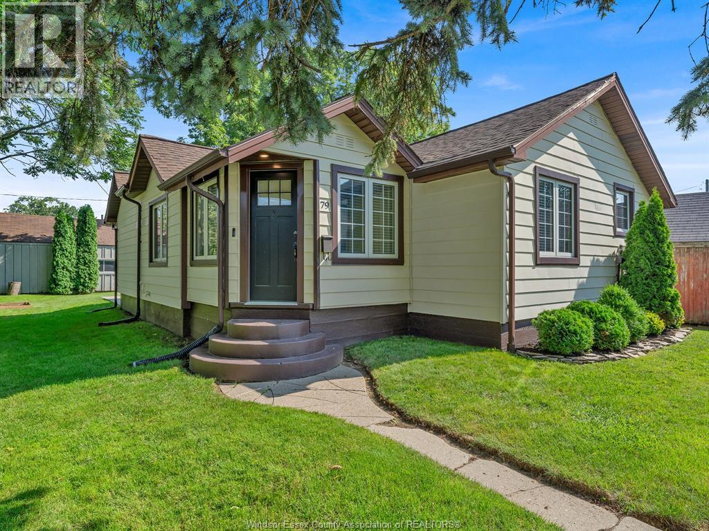 Photo 9 of 79 Marlborough Street East, Leamington ON