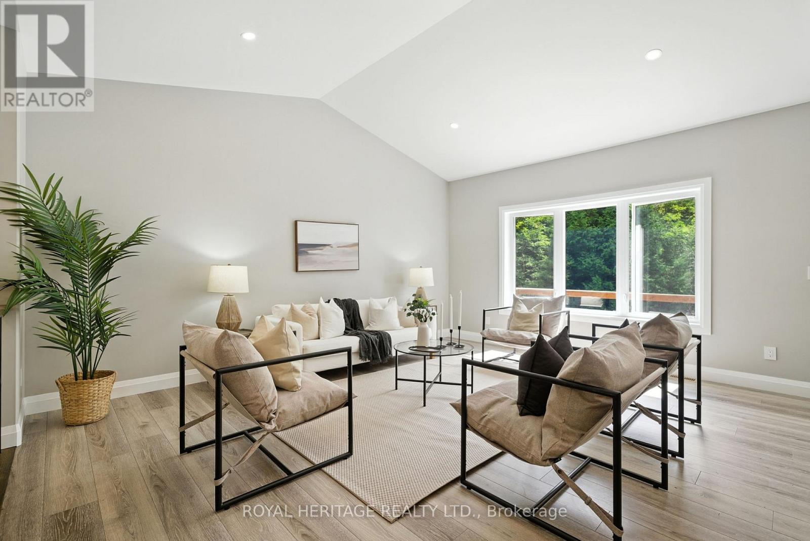 Photo 38 of 827 Dingman Road, Cramahe ON