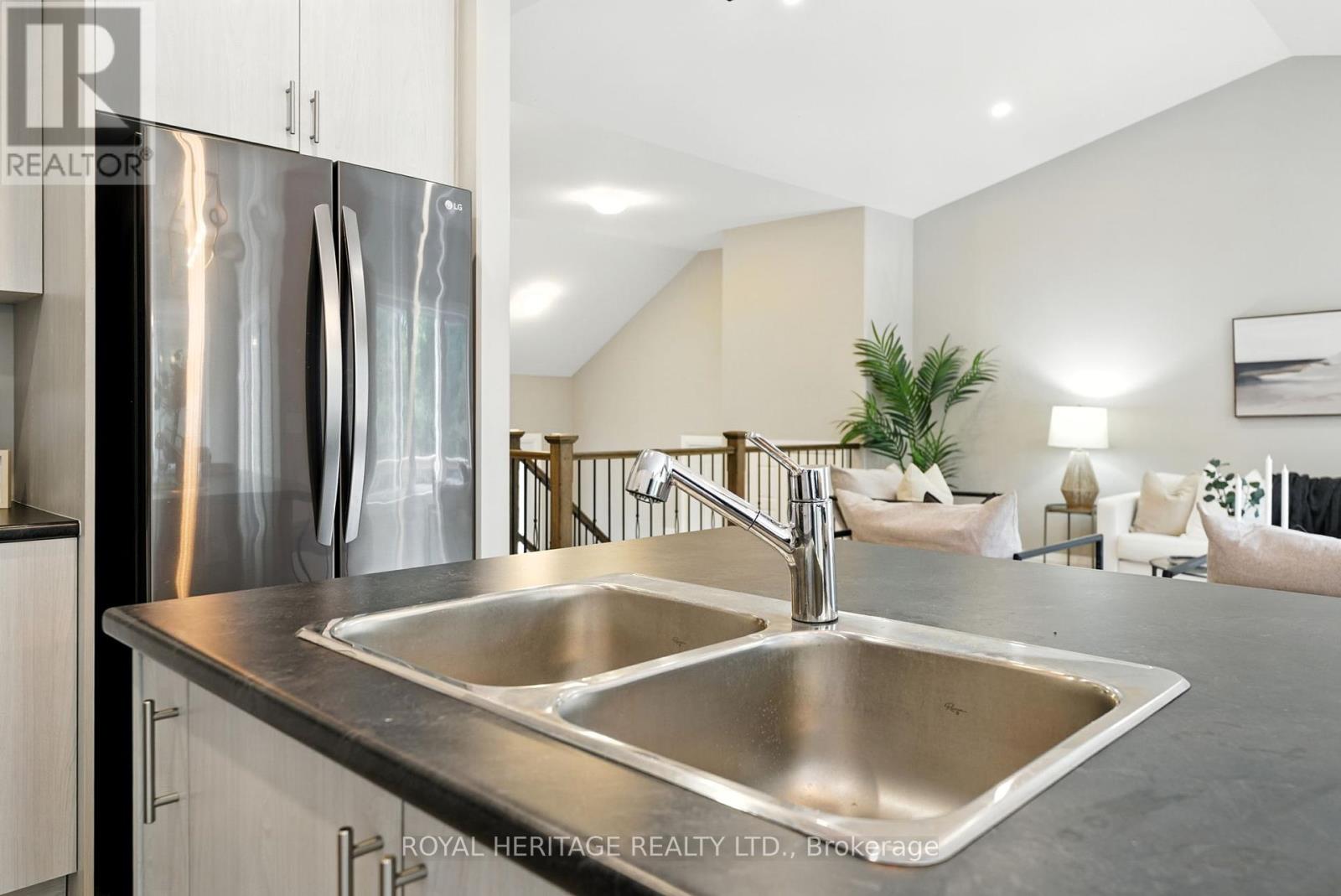 Photo 7 of 827 Dingman Road, Cramahe ON