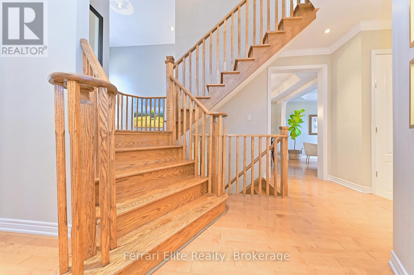 Photo 41 of 16 Amos Court, Markham ON