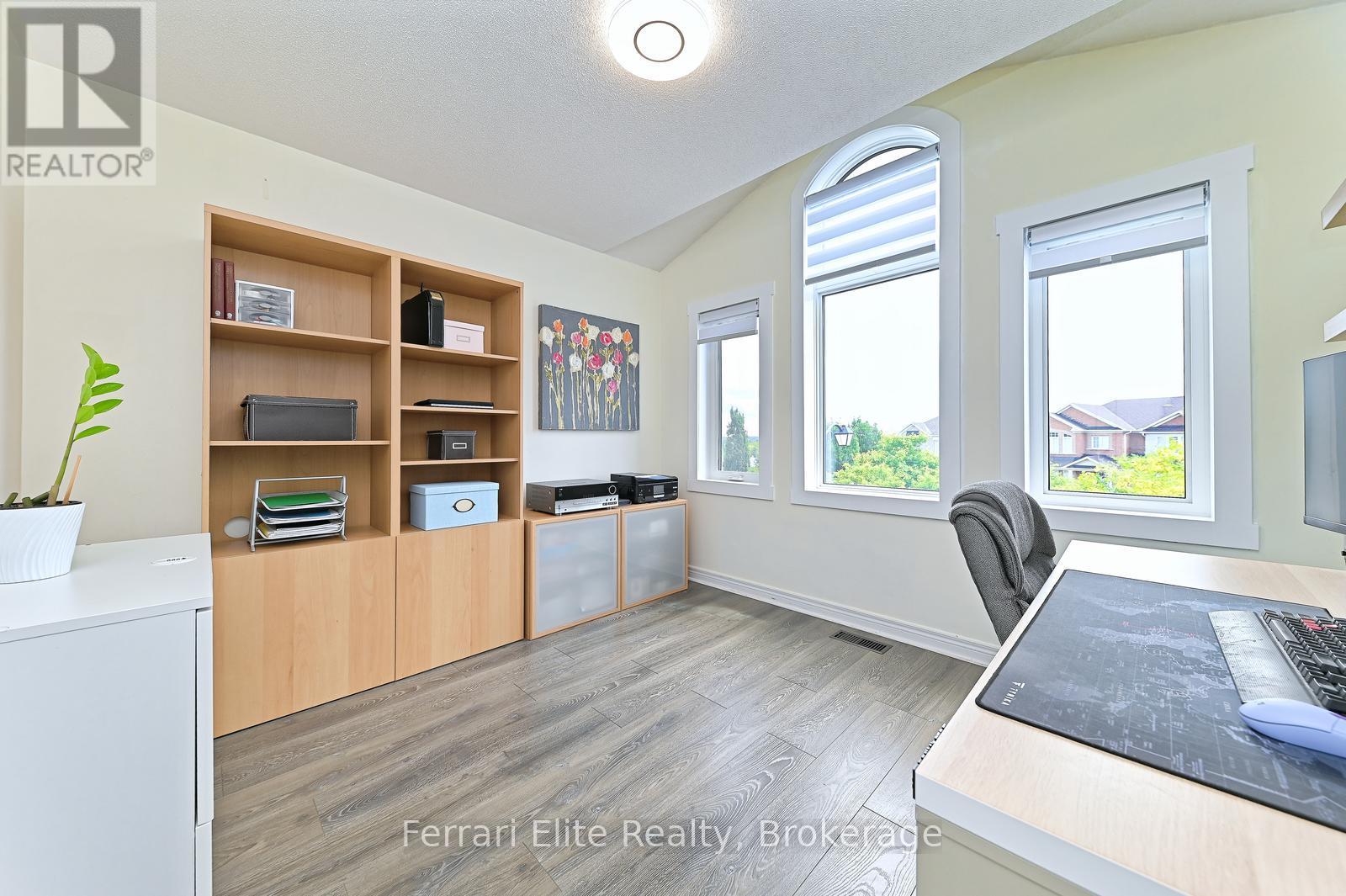 Photo 38 of 16 Amos Court, Markham ON