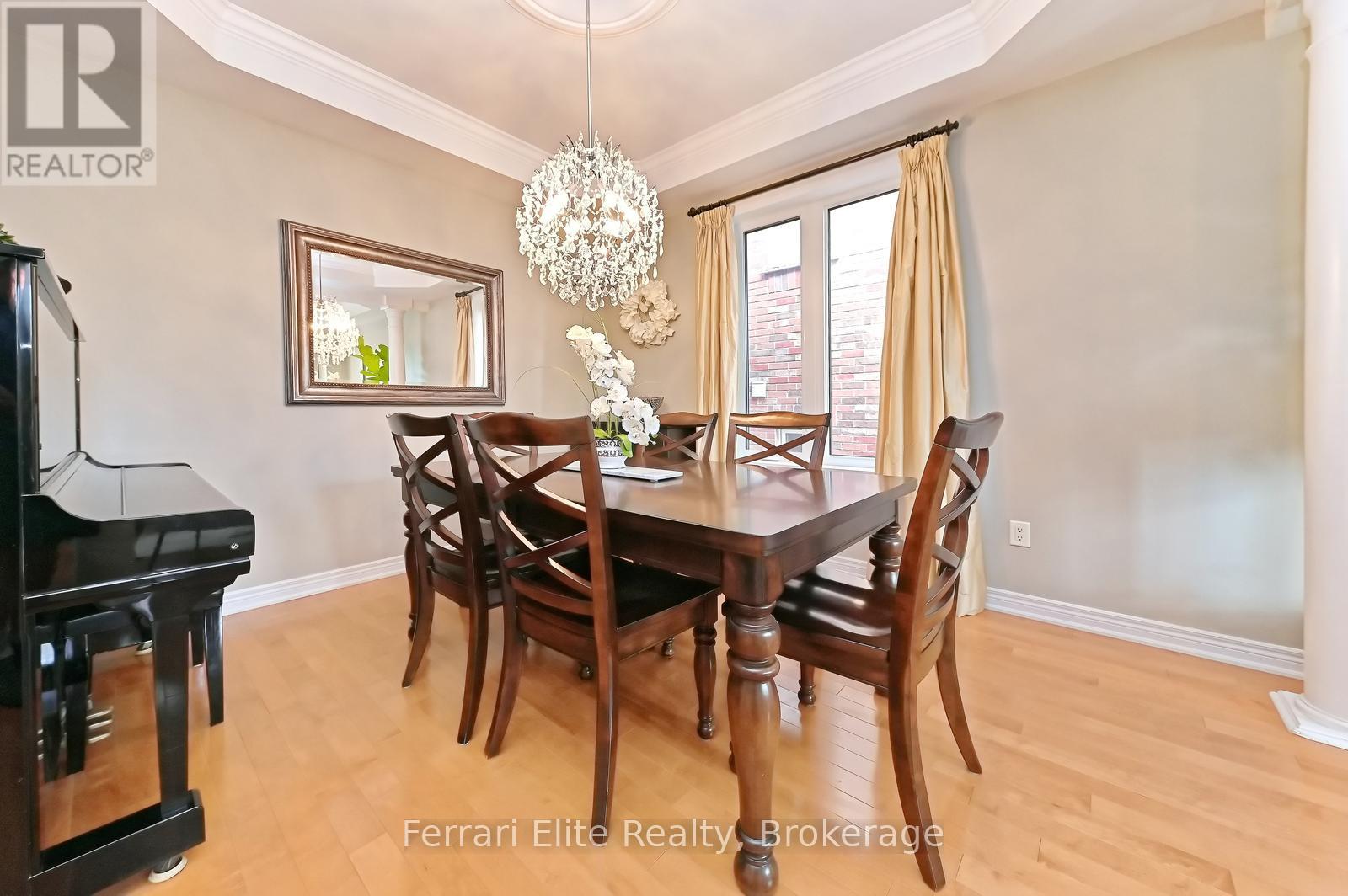 Photo 14 of 16 Amos Court, Markham ON