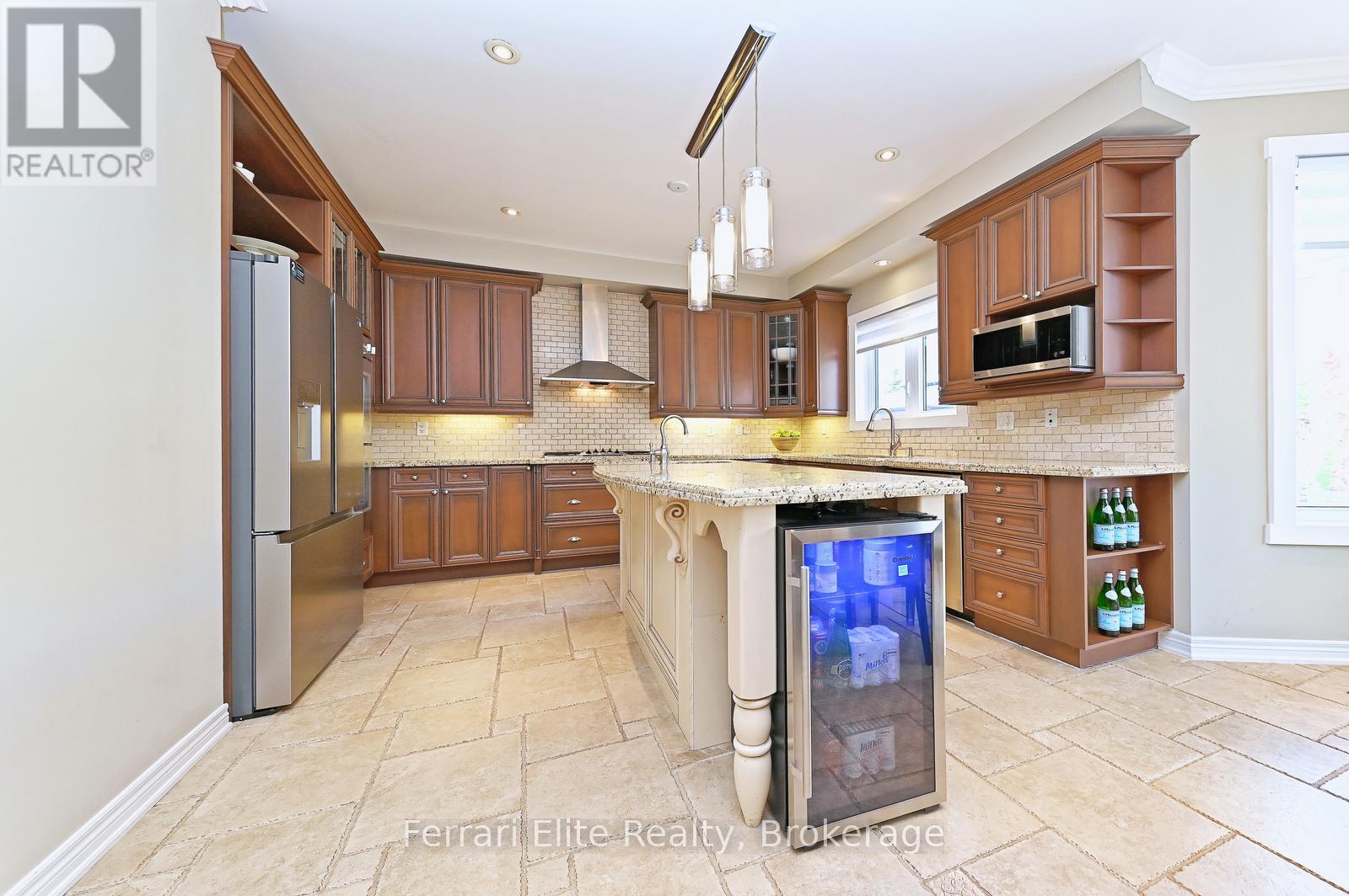 Photo 22 of 16 Amos Court, Markham ON