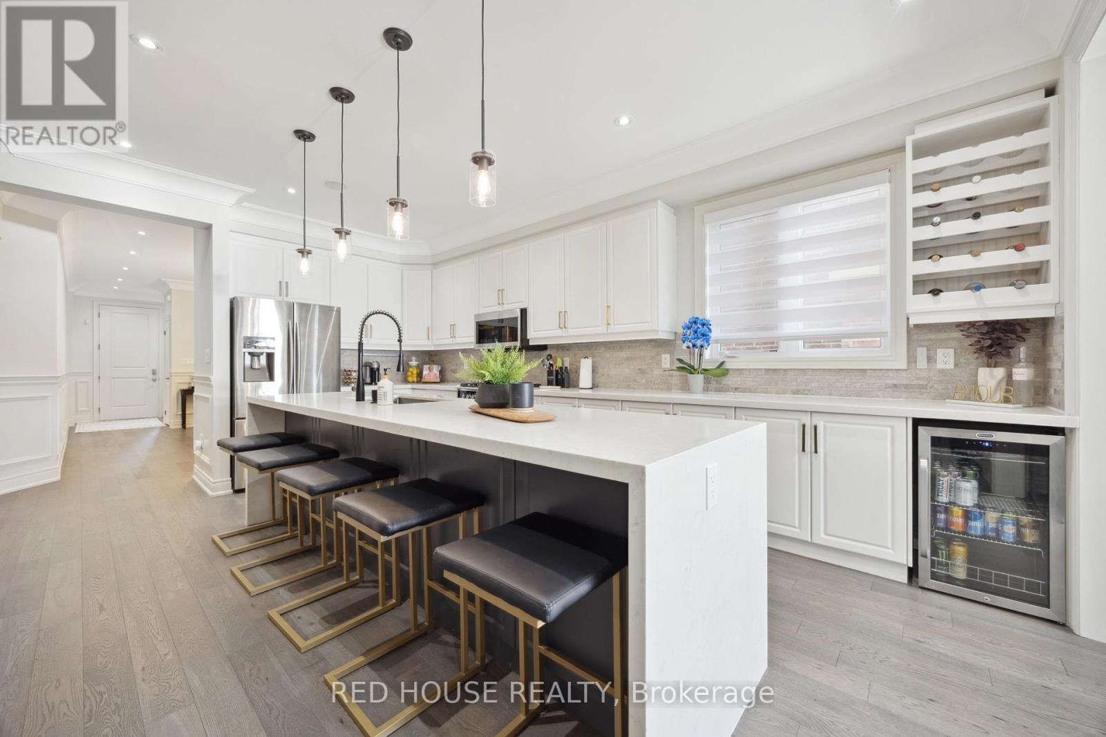 Photo 7 of 74 Mcdonnell Crescent, Bradford West Gwillimbury ON