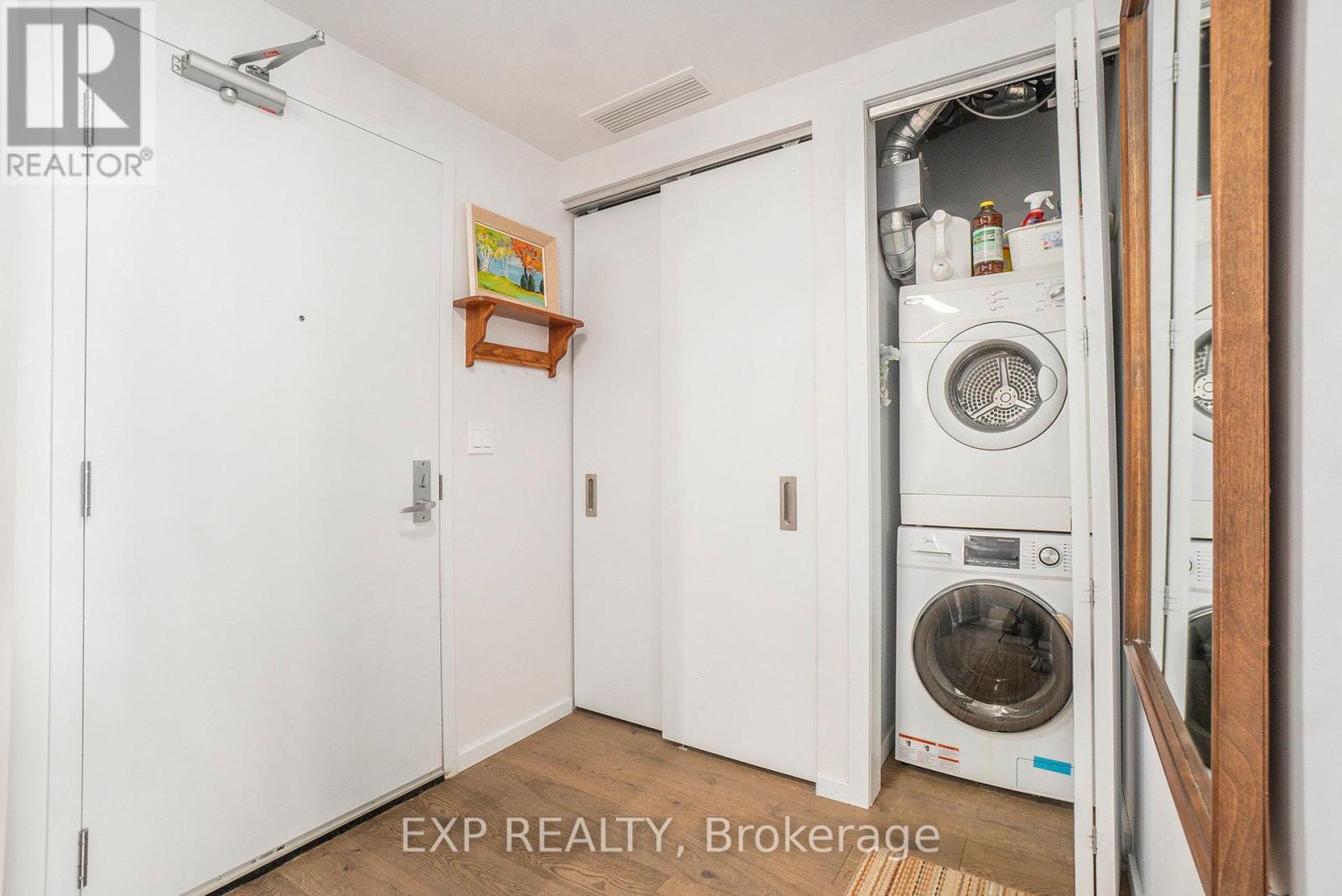 Photo 23 of 206 1000 Wellington Street W, Ottawa ON
