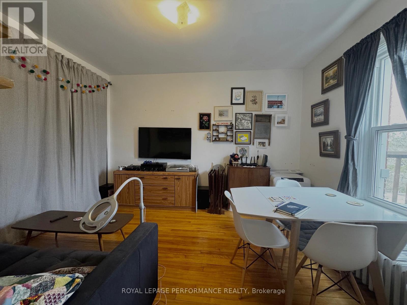 Photo 5 of 53 Spruce Street, Ottawa ON