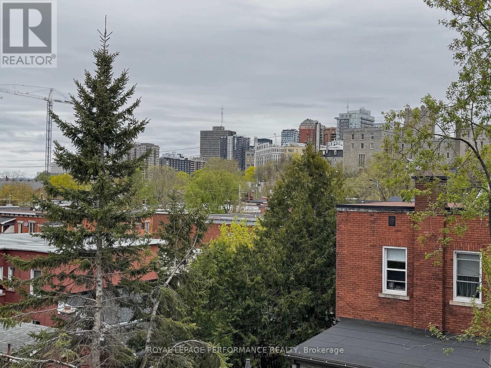 Photo 10 of 53 Spruce Street, Ottawa ON