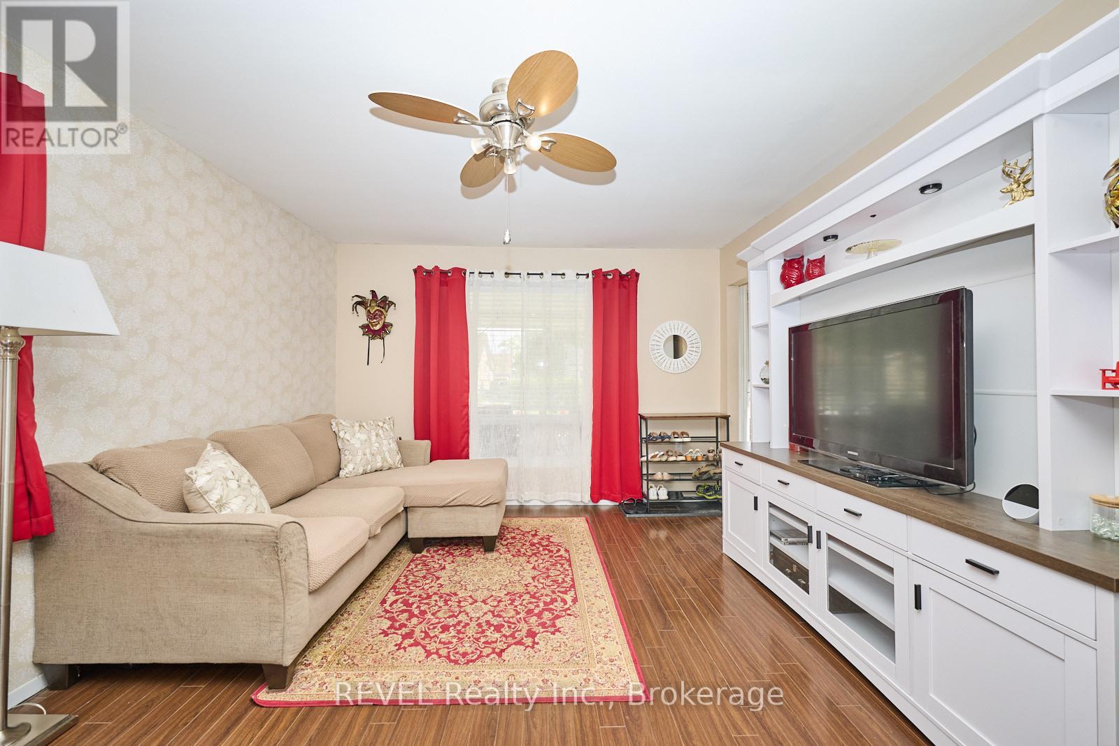 Photo 22 of 382 Hennepin Avenue, Welland ON