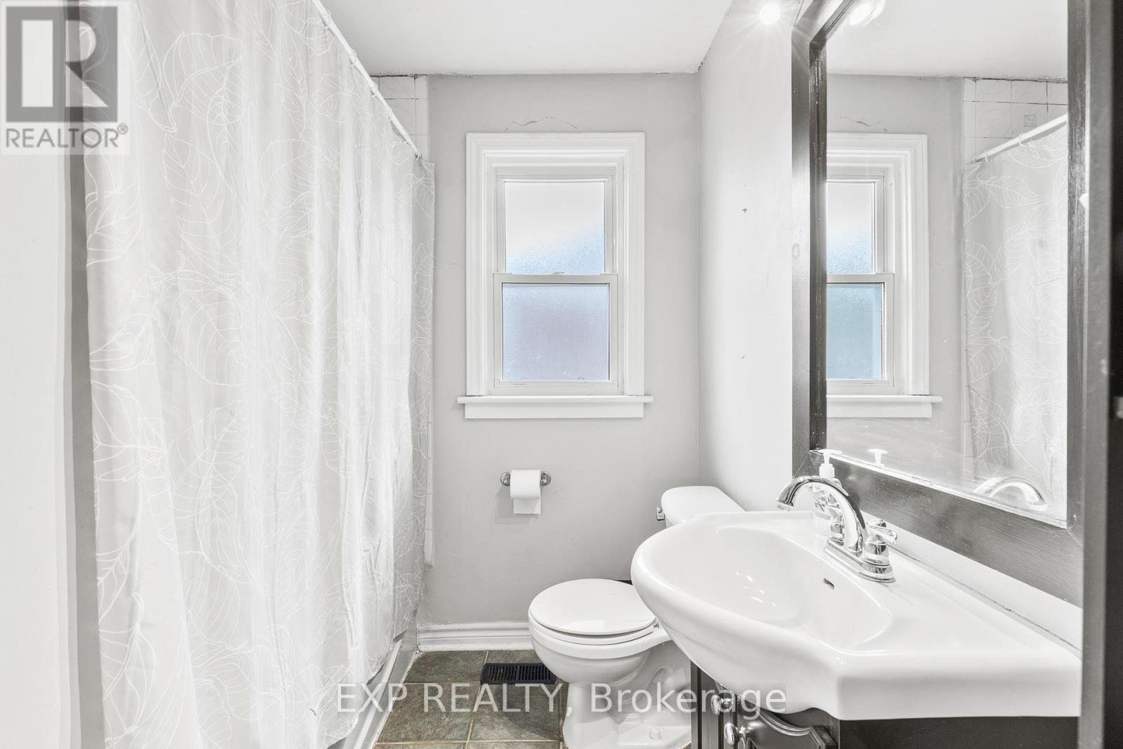 Photo 11 of 61 Radford Street, Hamilton ON