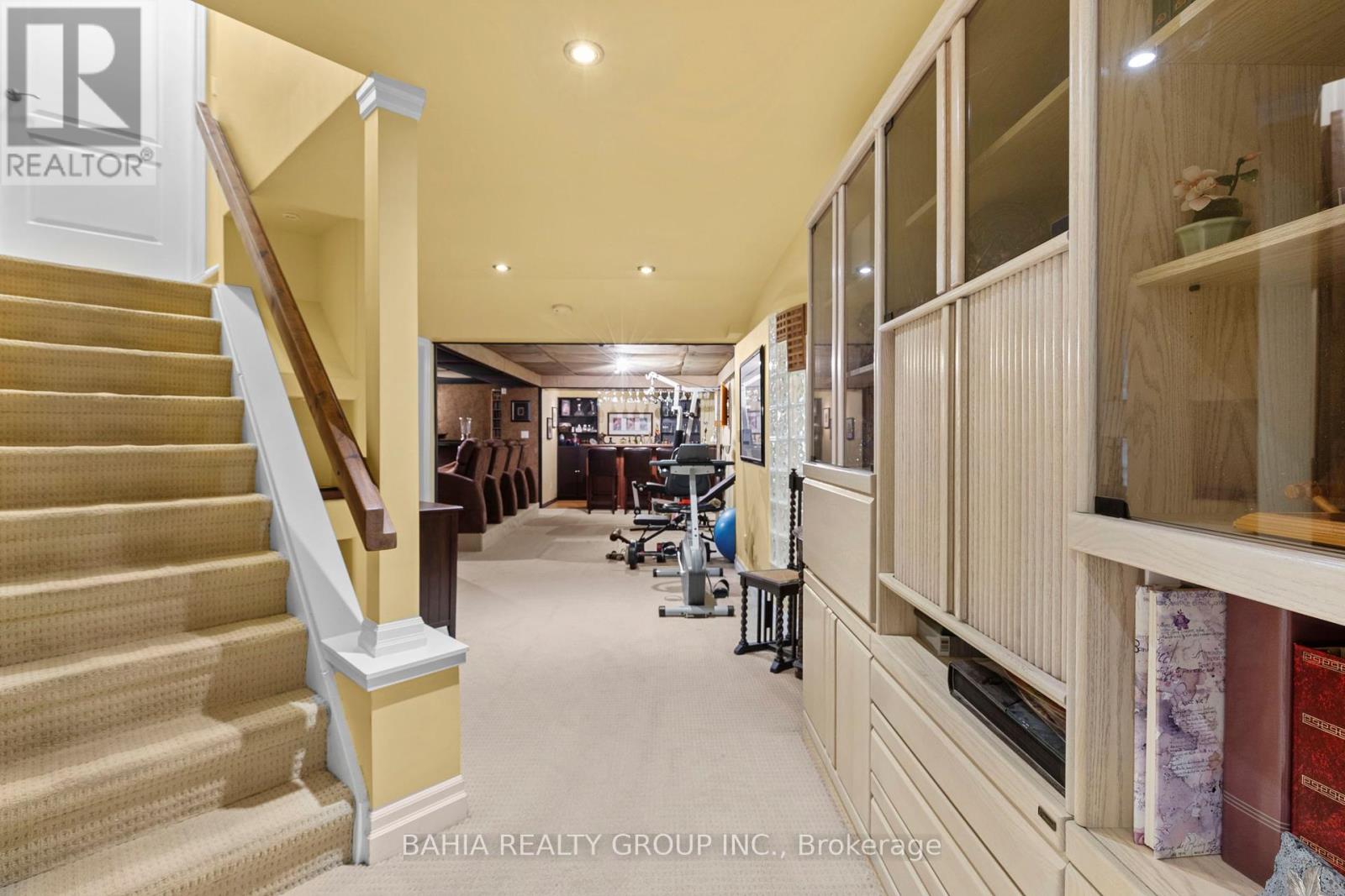 Photo 16 of 2 Tanis Crescent, Toronto ON