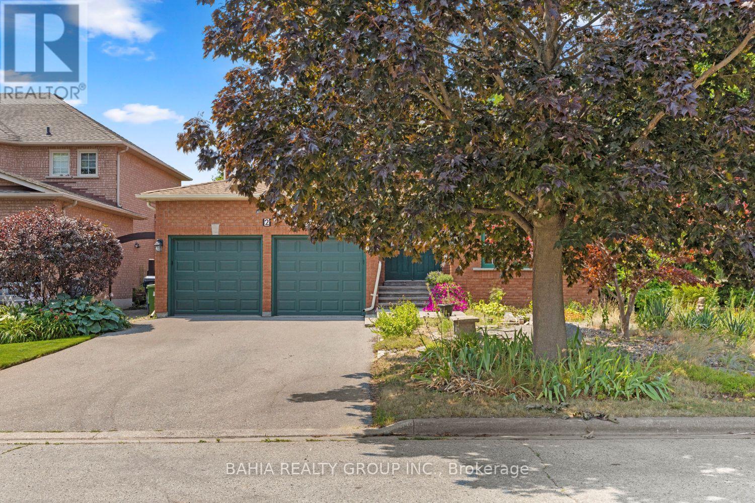 Photo 44 of 2 Tanis Crescent, Toronto ON