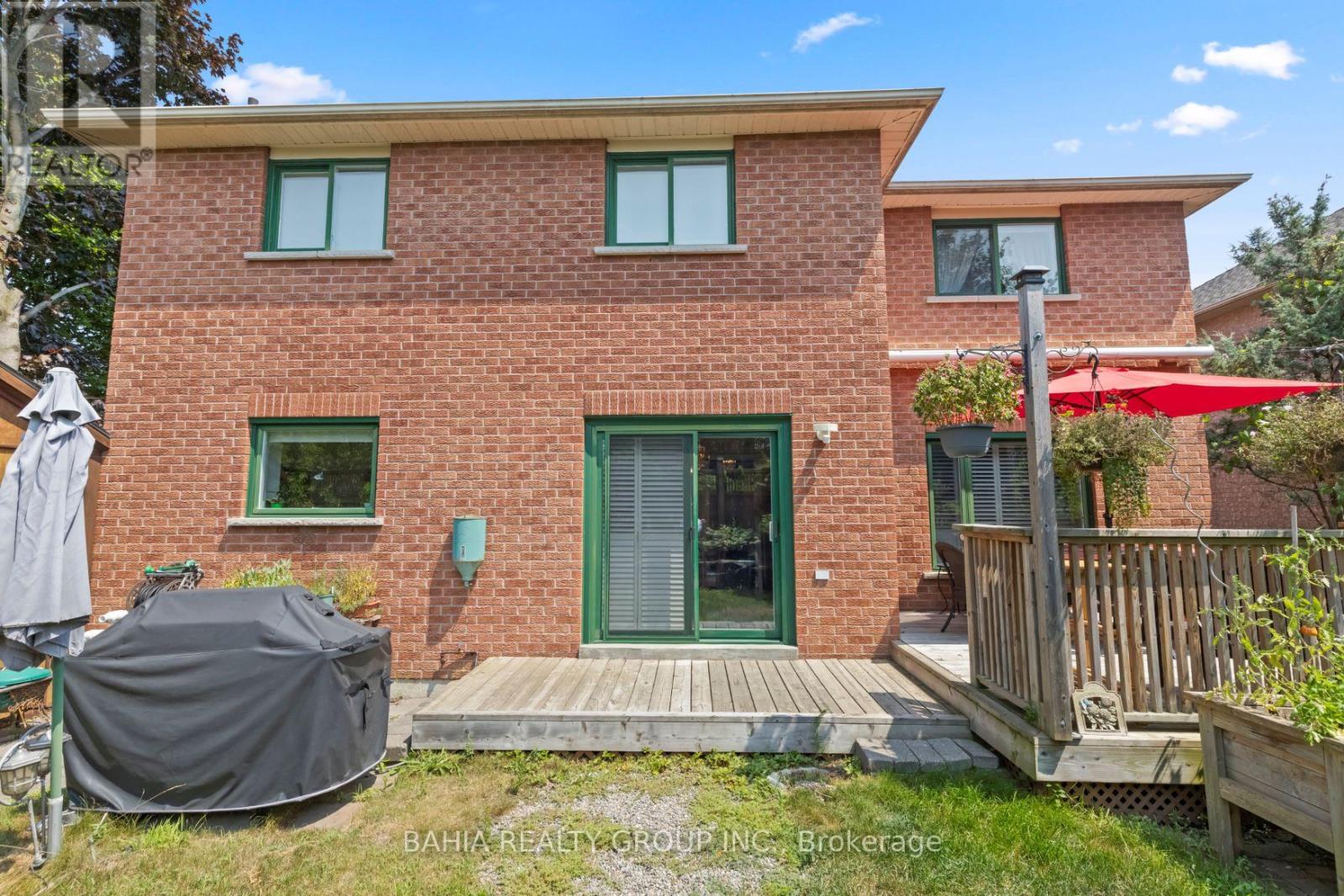 Photo 25 of 2 Tanis Crescent, Toronto ON