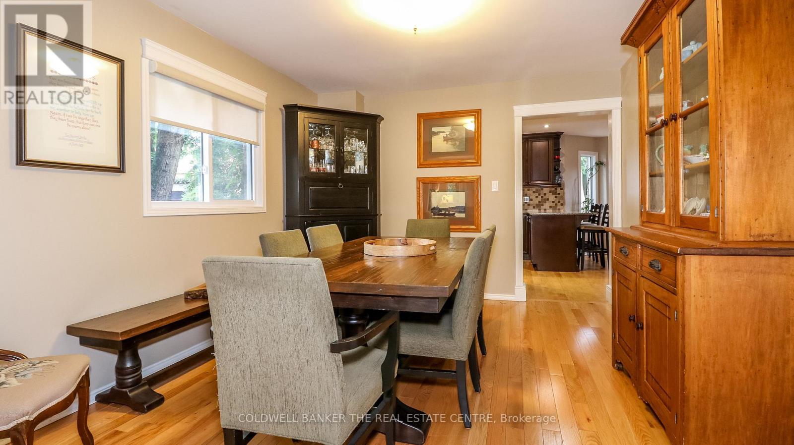 Photo 33 of 12 Gordon Court, Barrie ON