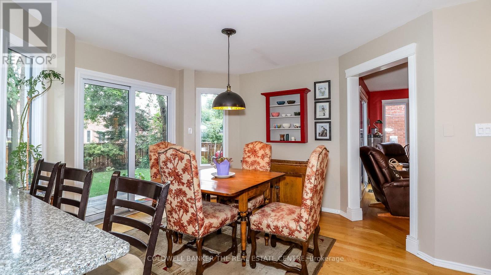 Photo 17 of 12 Gordon Court, Barrie ON