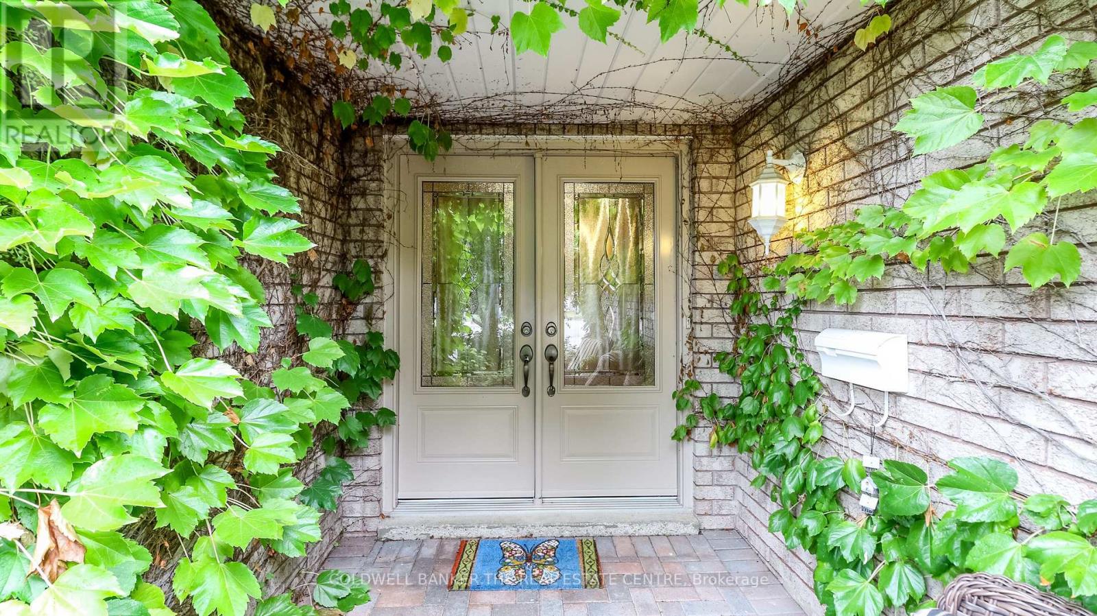 Photo 24 of 12 Gordon Court, Barrie ON