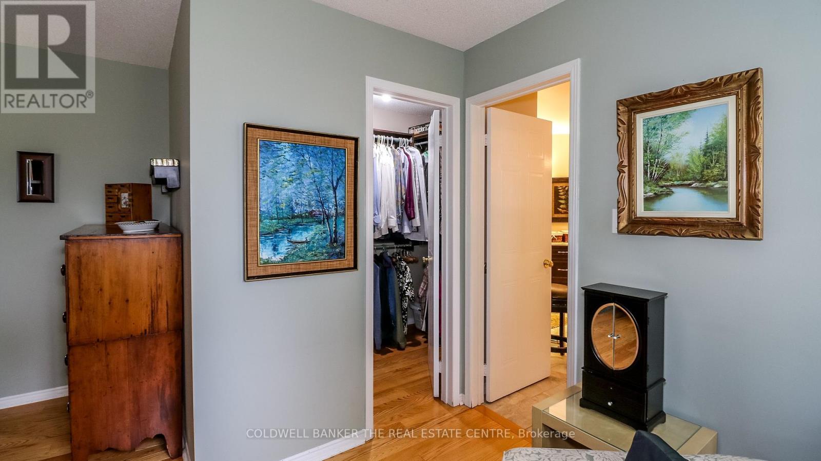 Photo 18 of 12 Gordon Court, Barrie ON