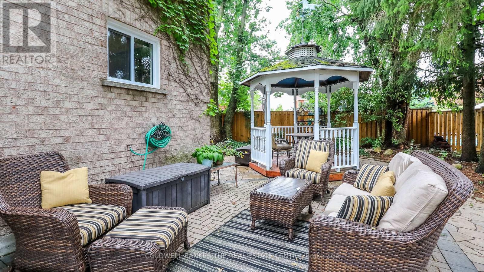 Photo 16 of 12 Gordon Court, Barrie ON