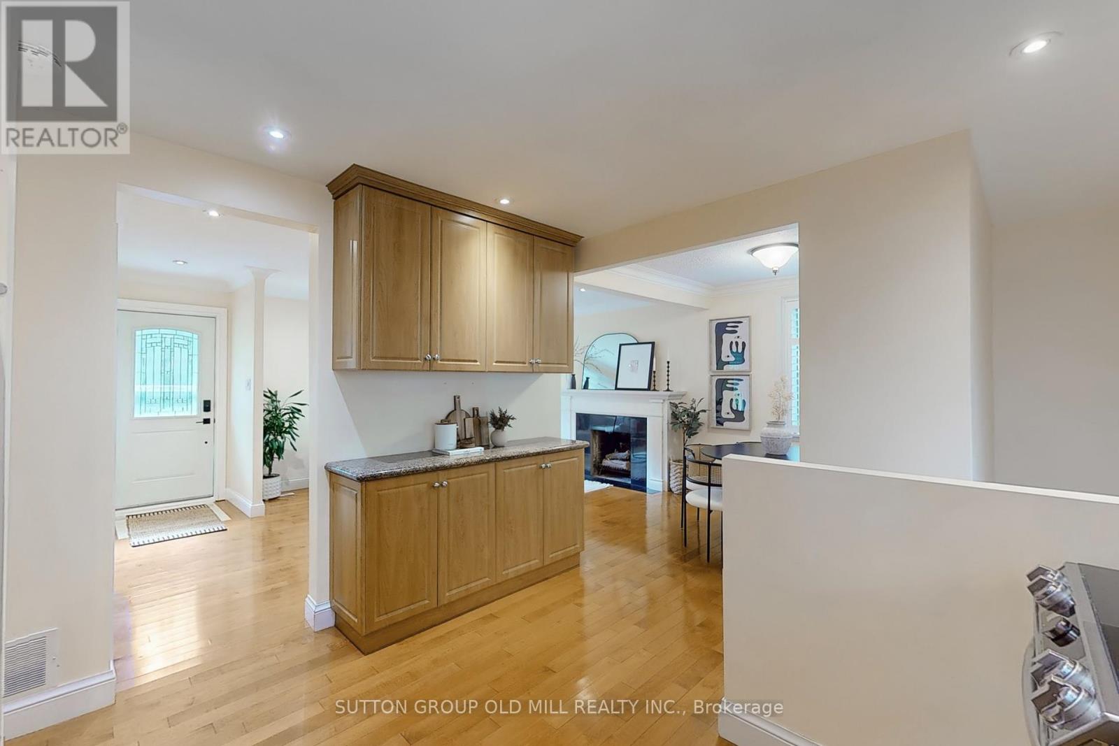Photo 11 of 83 Allanbrooke Drive, Toronto ON
