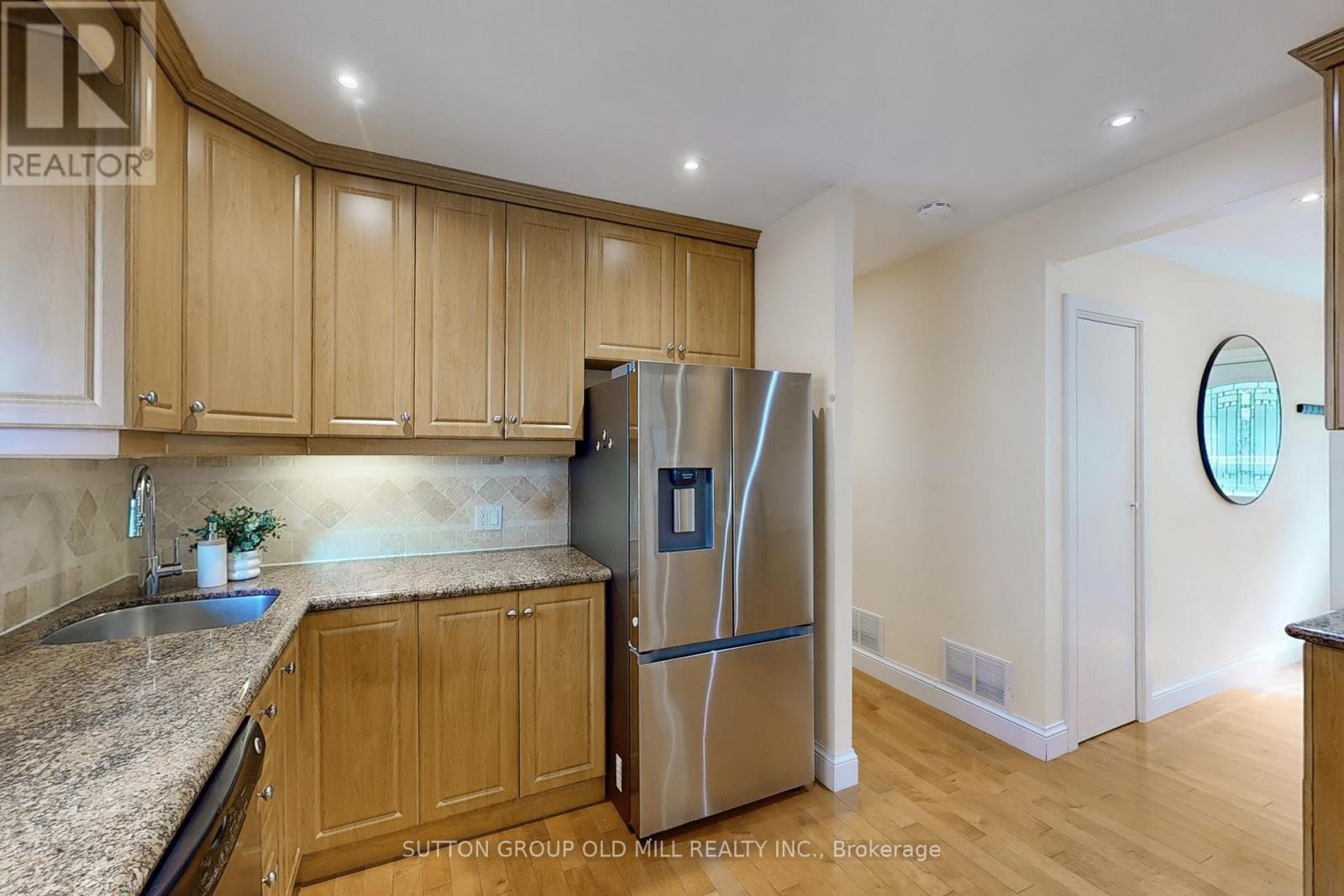 Photo 14 of 83 Allanbrooke Drive, Toronto ON