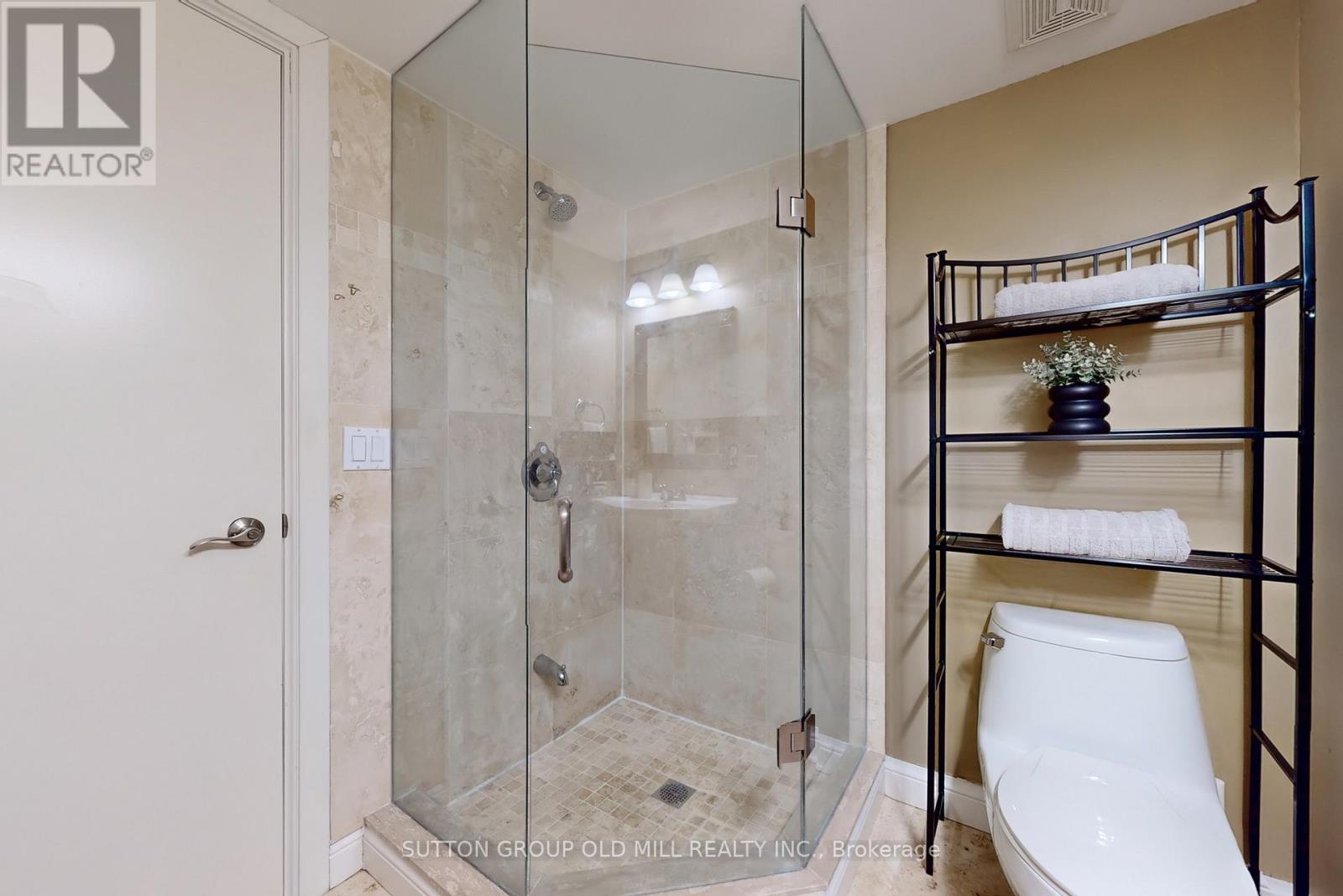 Photo 29 of 83 Allanbrooke Drive, Toronto ON