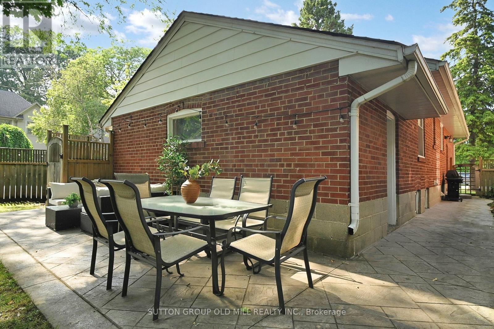 Photo 34 of 83 Allanbrooke Drive, Toronto ON