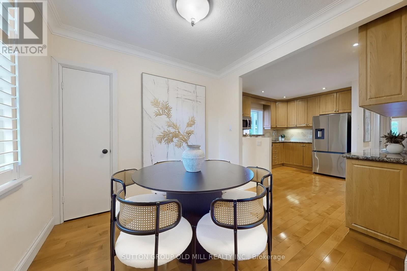 Photo 8 of 83 Allanbrooke Drive, Toronto ON