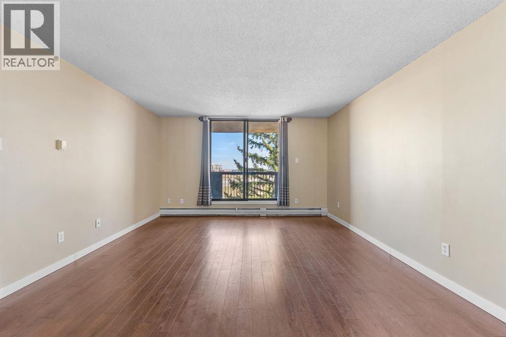 Single Family House for Sale in   McHugh Court NE Mayland Heights Calgary 