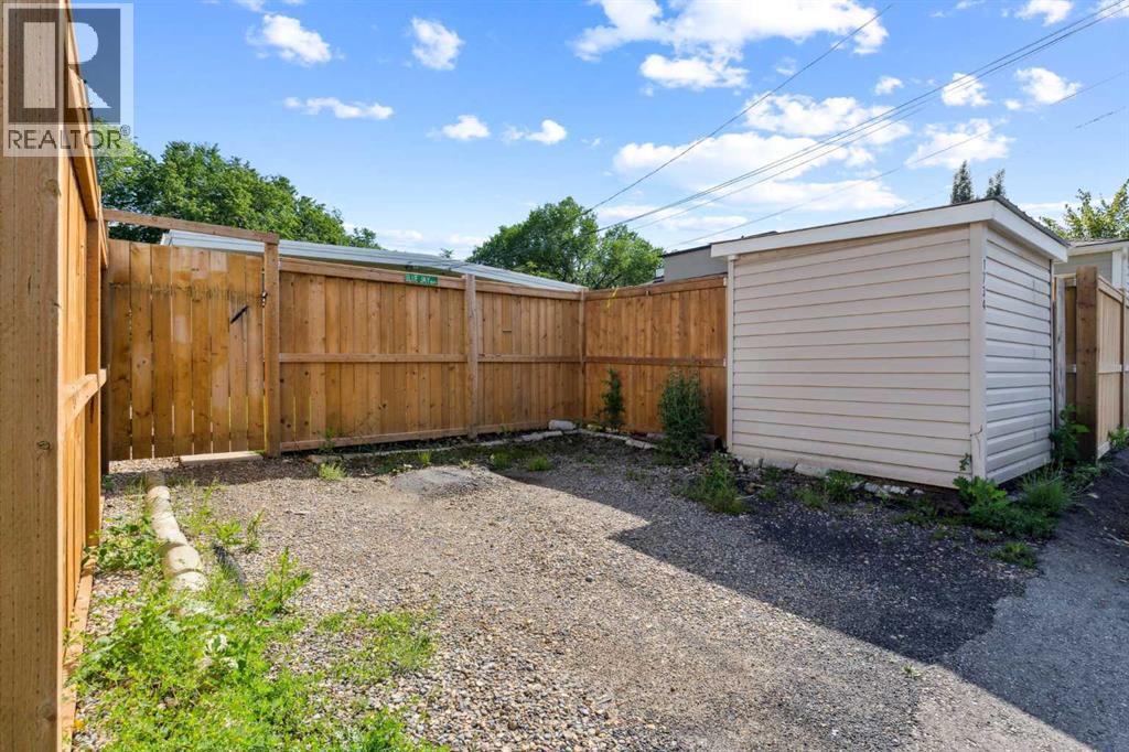 Photo 25 of 1734 47 Avenue Sw, Calgary AB