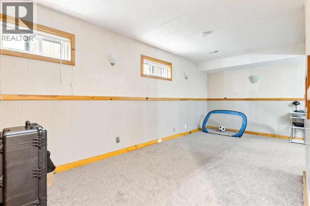 Photo 18 of 1734 47 Avenue Sw, Calgary AB