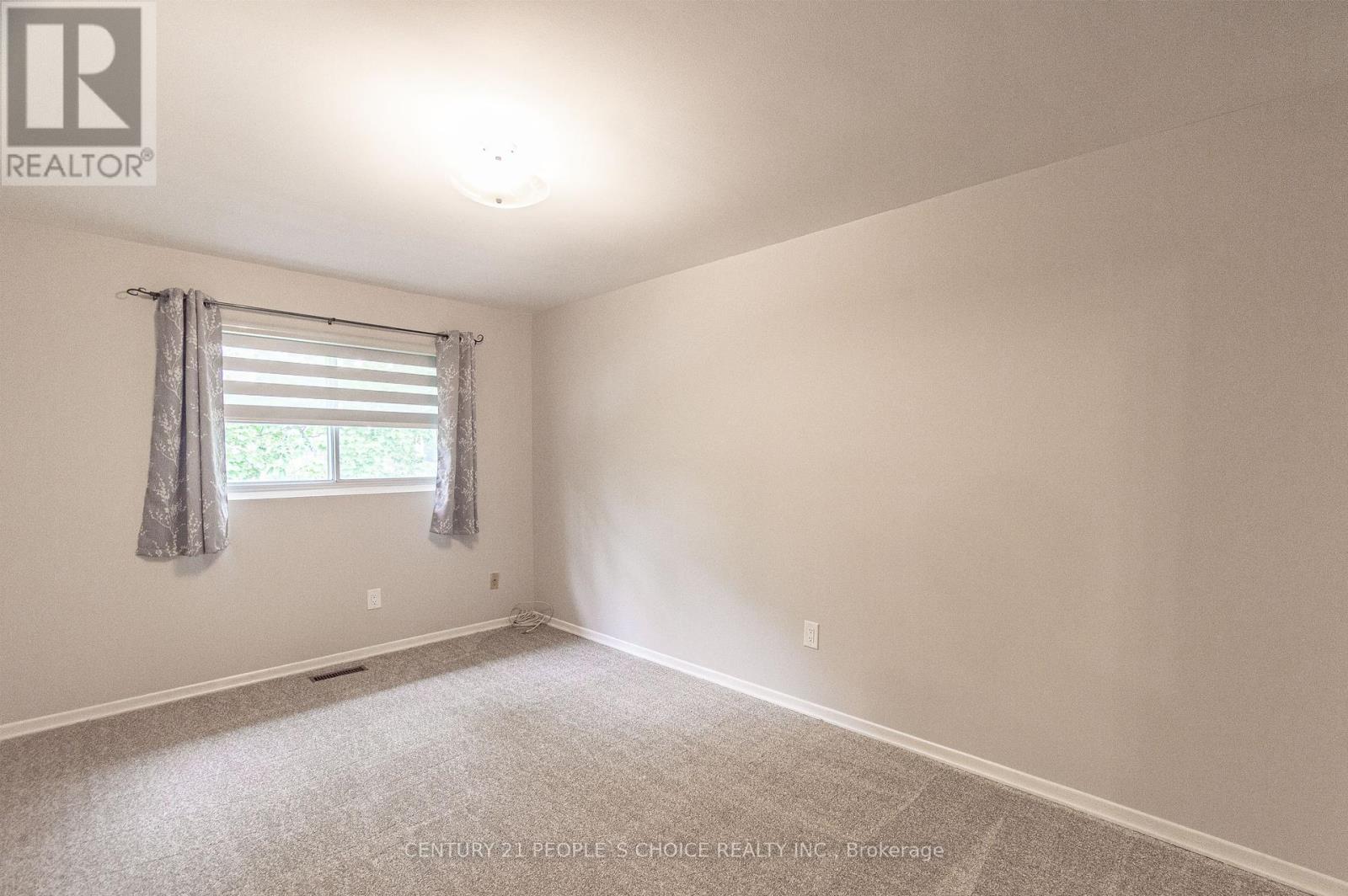 Photo 16 of 16 Franklin Court, Brampton ON