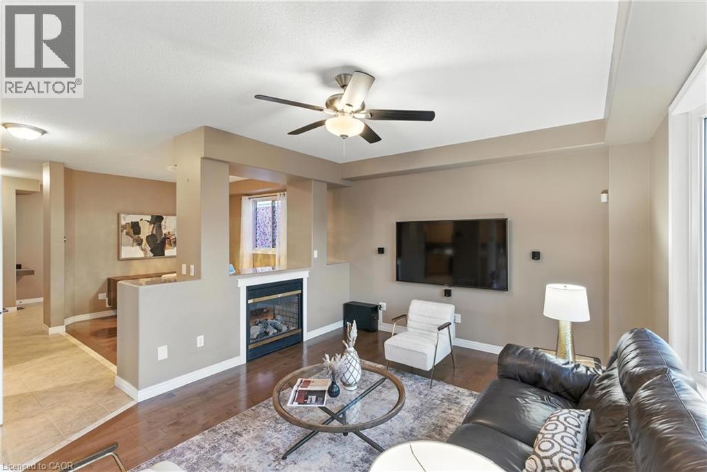 Photo 34 of 114 Armour Crescent, Hamilton ON