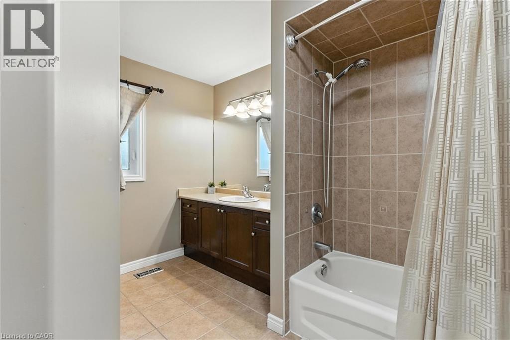 Photo 4 of 114 Armour Crescent, Hamilton ON